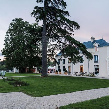 Domaine De L'Ecorcerie Hotel Fontaine-le-Comte Bagian luar foto